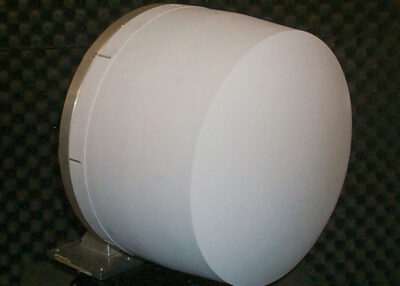 17-inch Ultra-Wide Band Scasnning Twist Reflector Antenna for multiple drone carriage